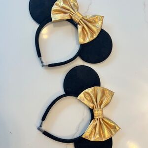 Set of 2 Minnie Mouse ears gold bow